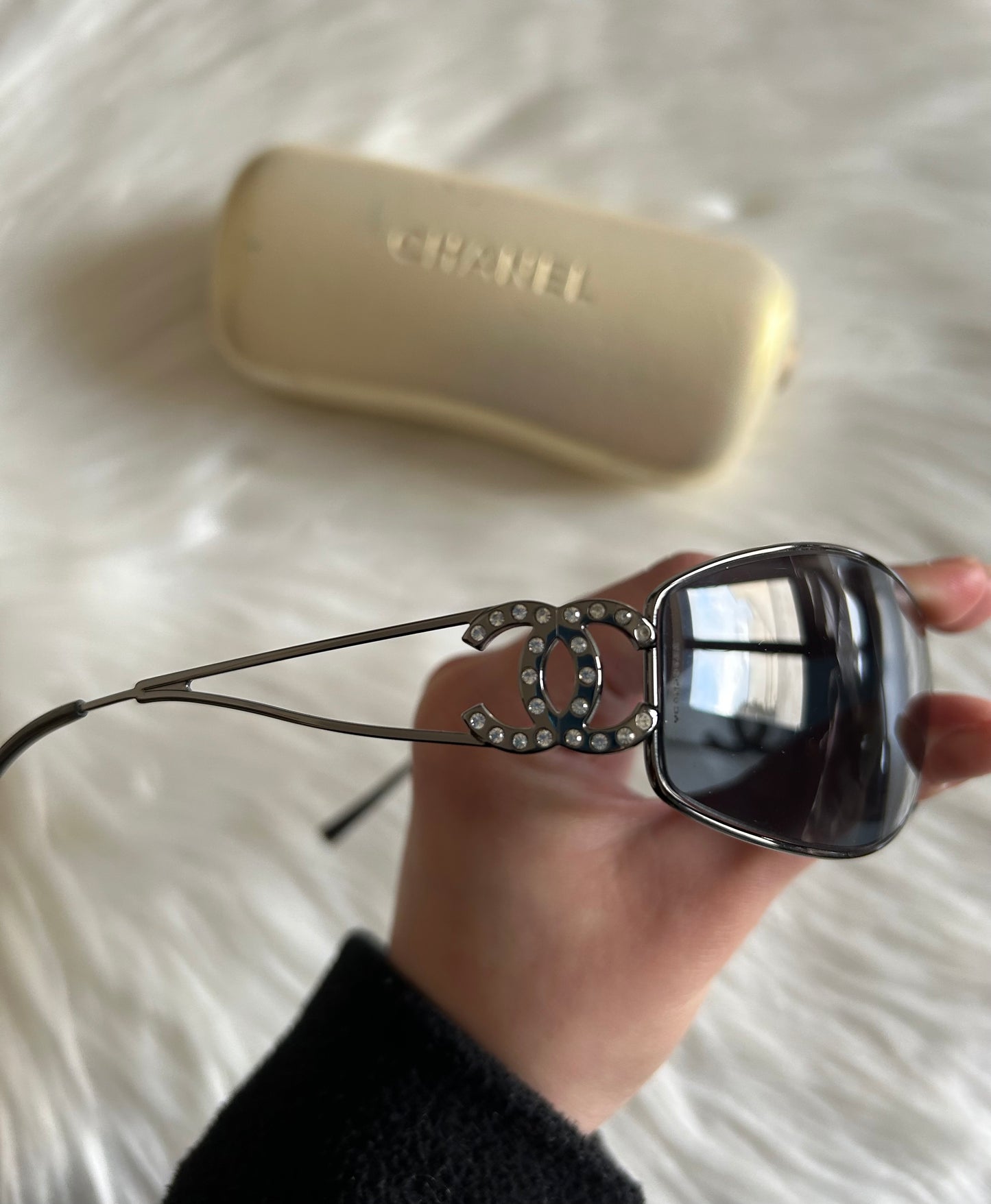 Occhiali da sole Chanel vintage con Swarovski