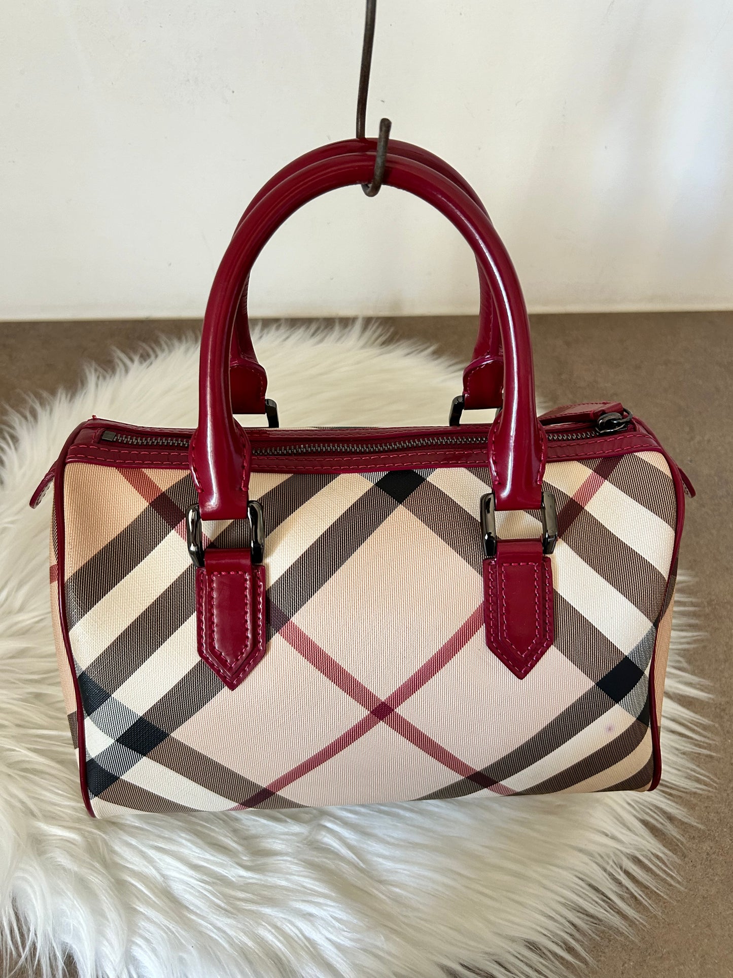Bauletto Burberry rosso ciliegia