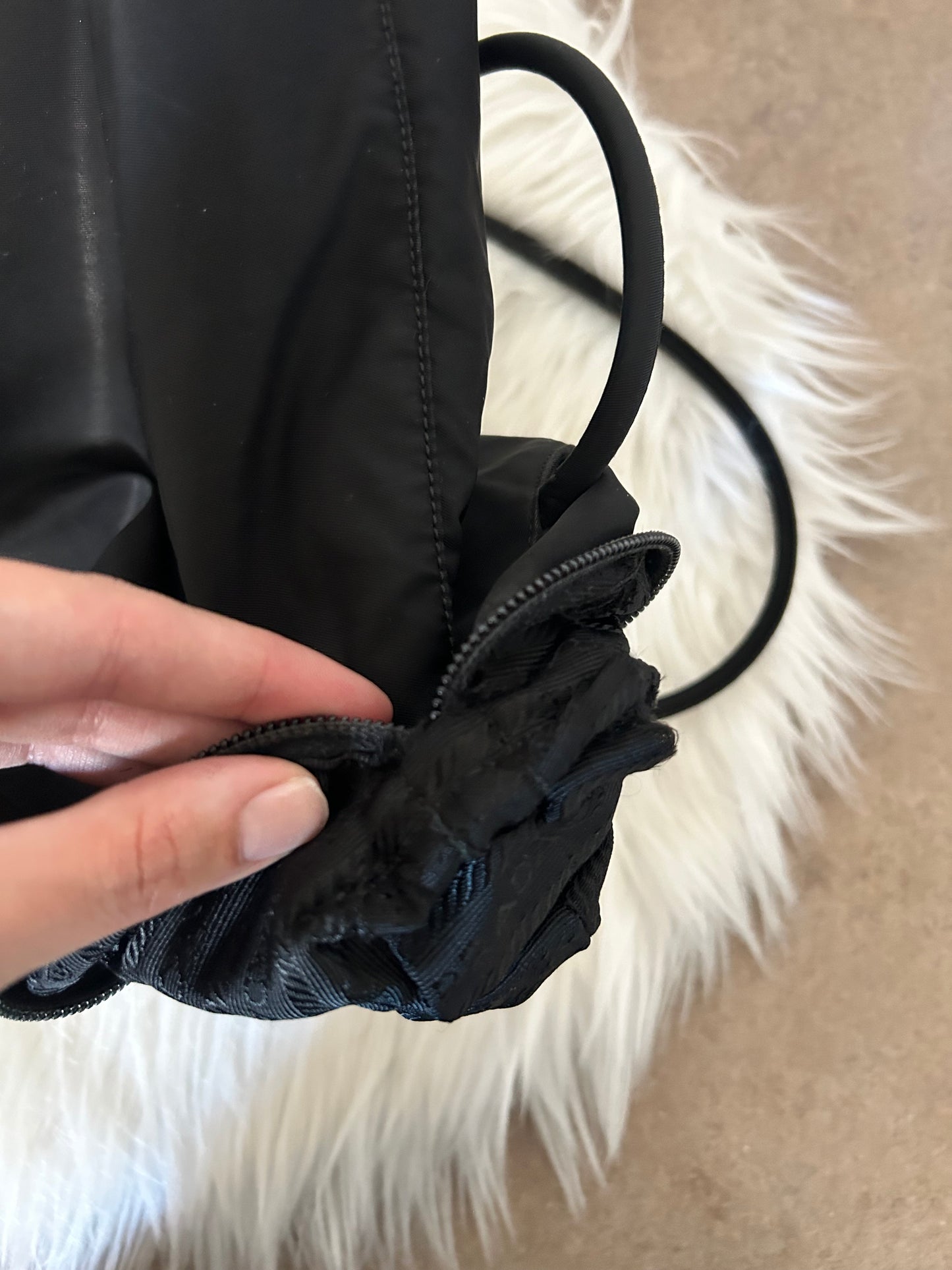 Prada tote bag in nylon nera