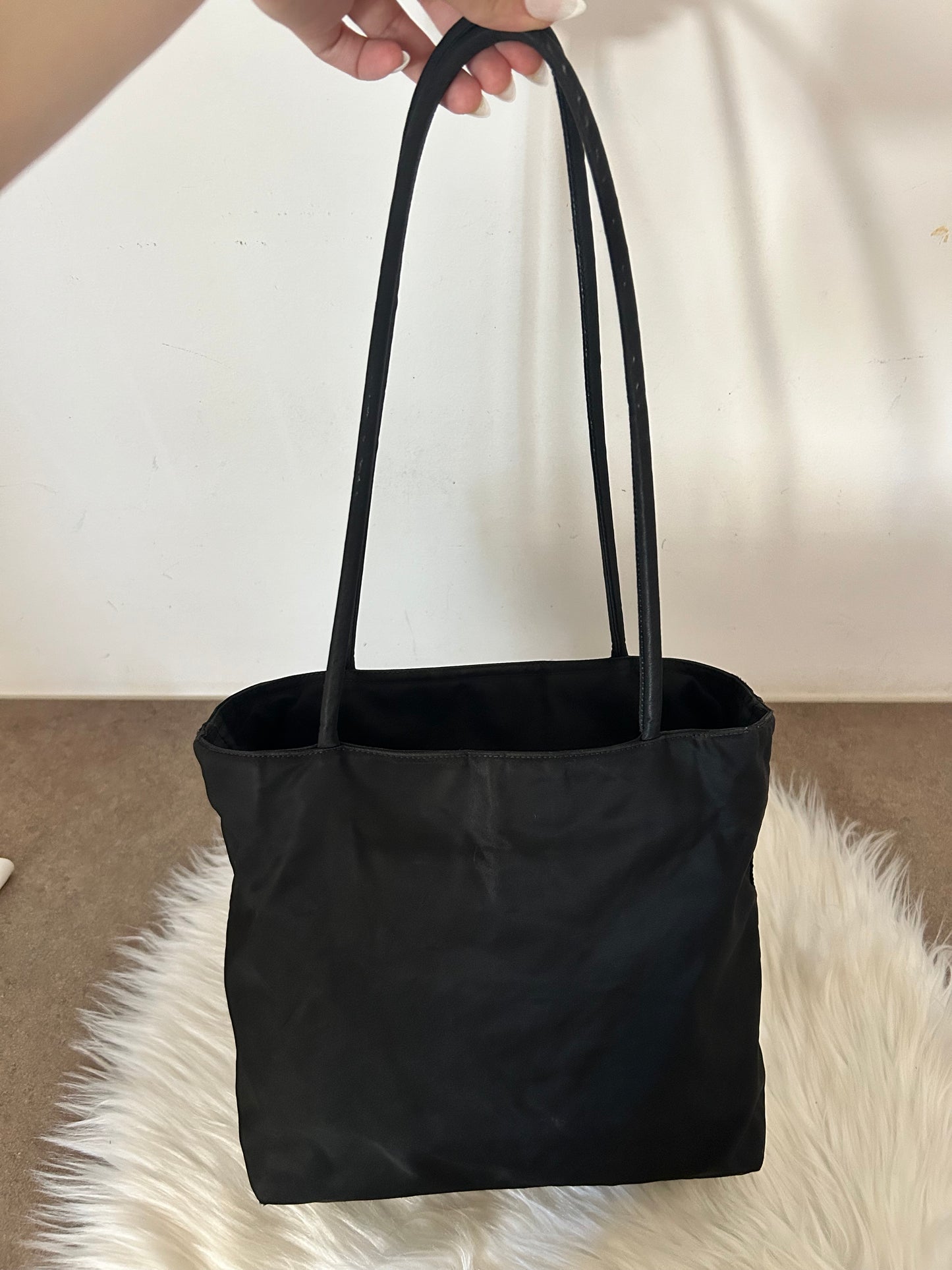 Prada tote bag in nylon nera