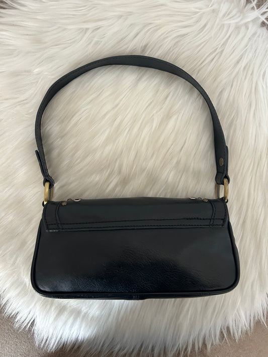 Borsa Guess vintage nera in similpelle con borchie
