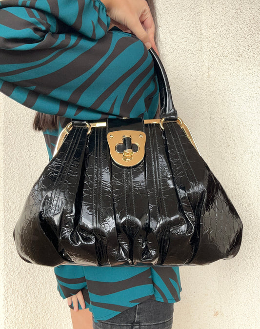 Alexander McQueen Elvie in vernice nera