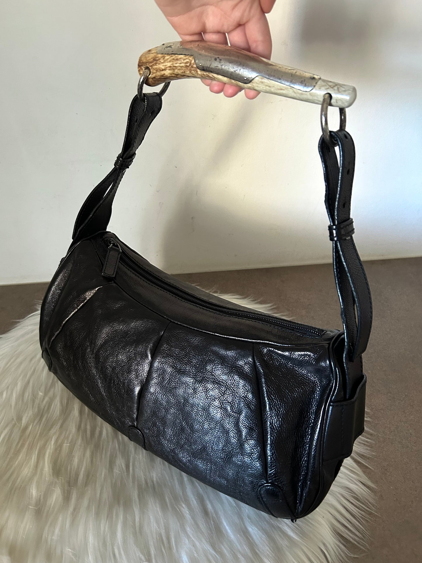 Yves Saint Laurent Mombasa in pelle nera