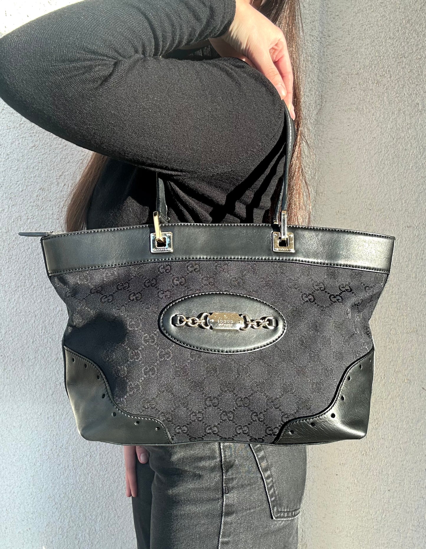 Gucci tote bag in pelle nera e monogram