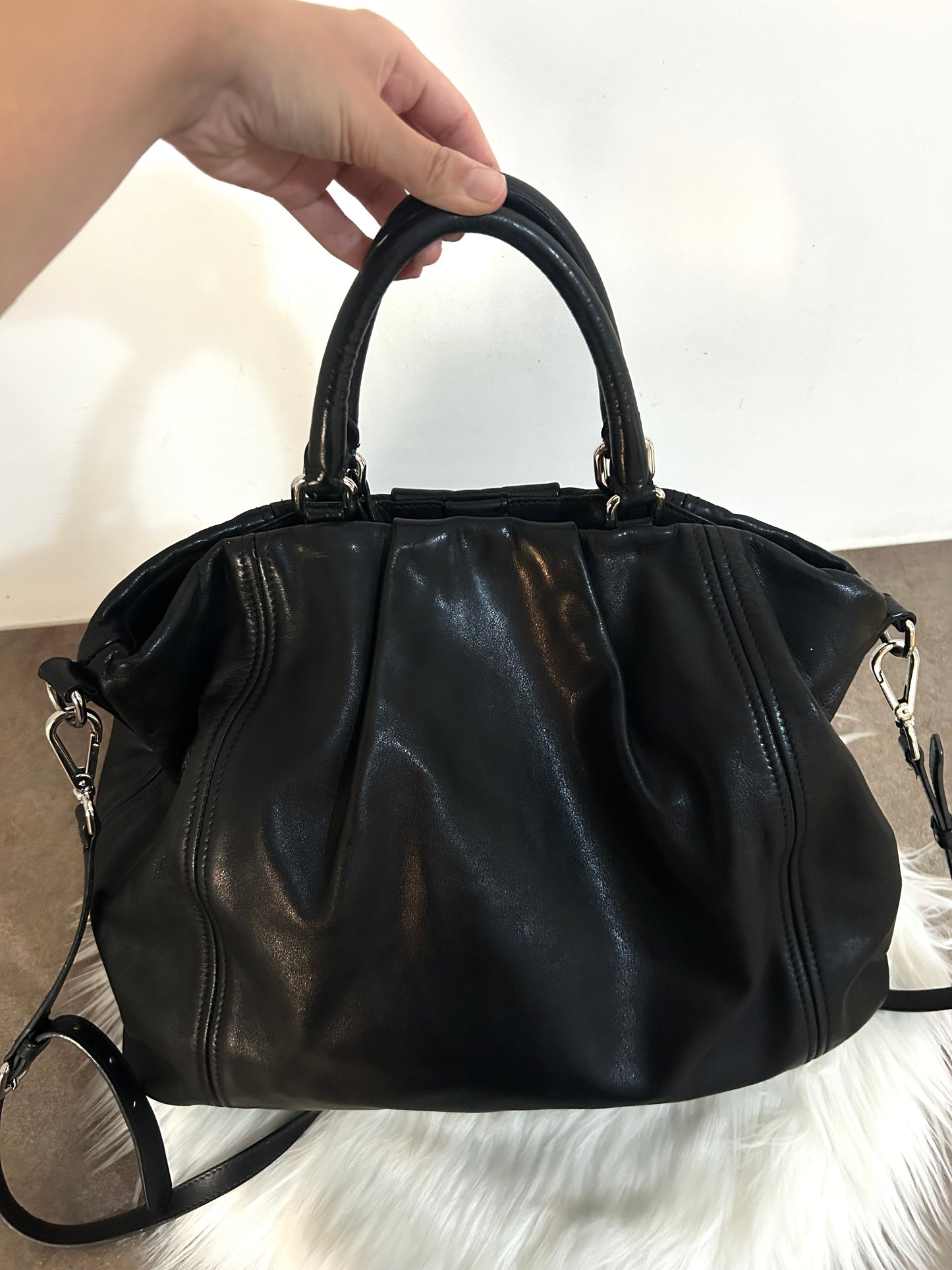 Prada tote bag in pelle morbida nera