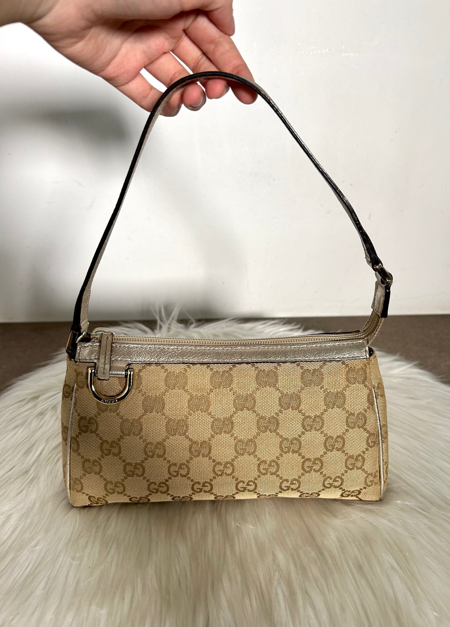 Pochette Gucci Abbey con scatola in monogram