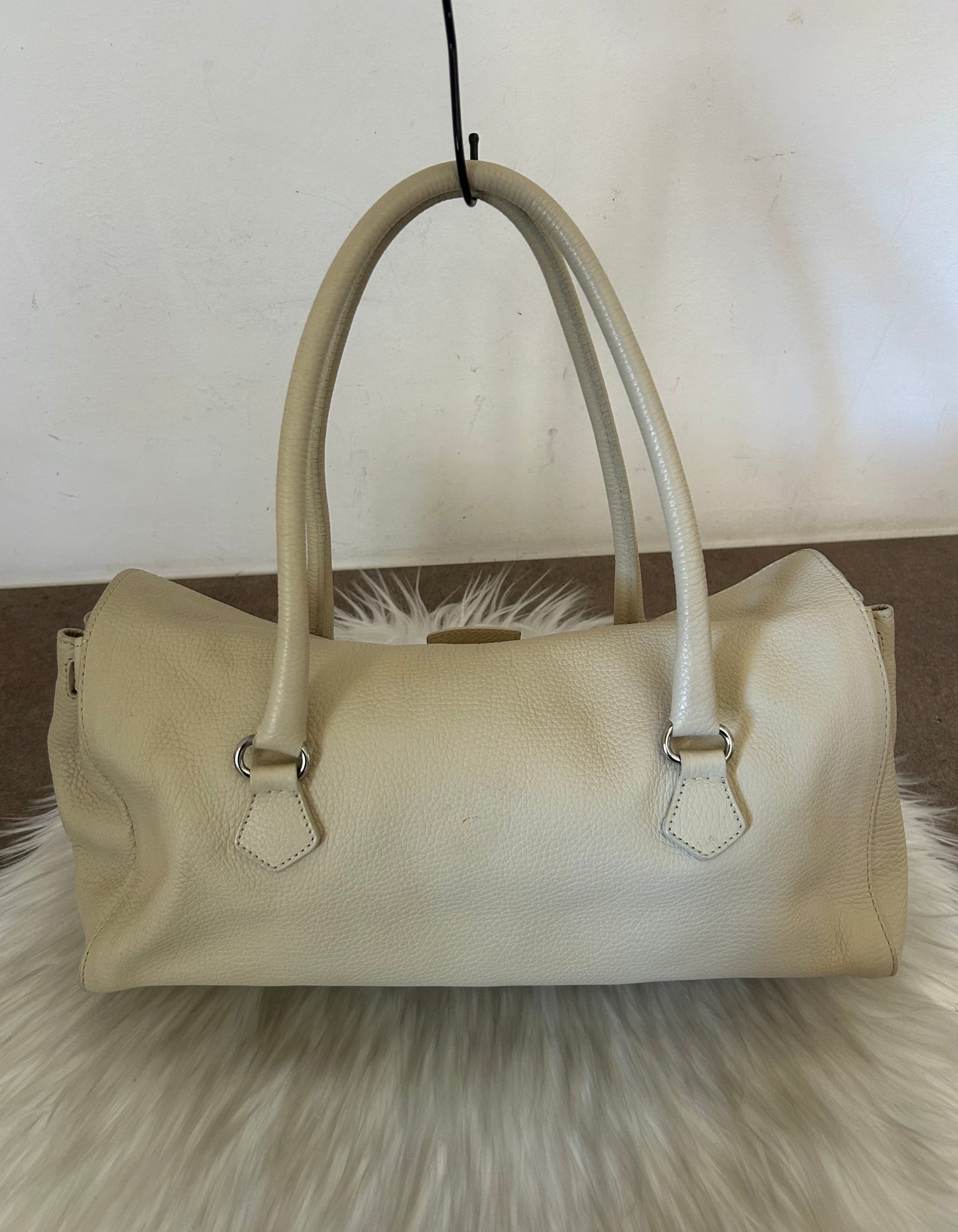 Prada tote in pelle panna