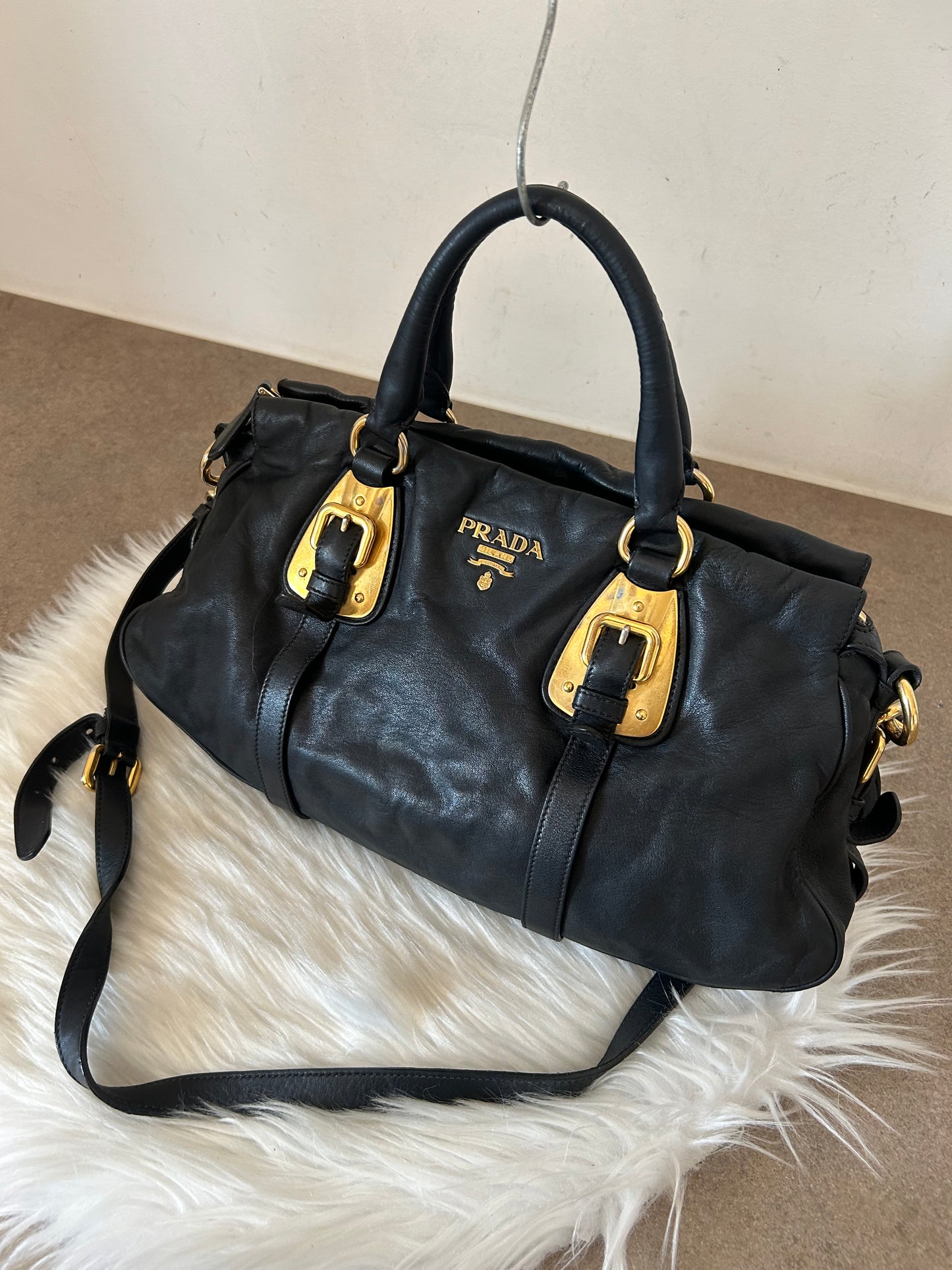 Prada tote in pelle con tracolla