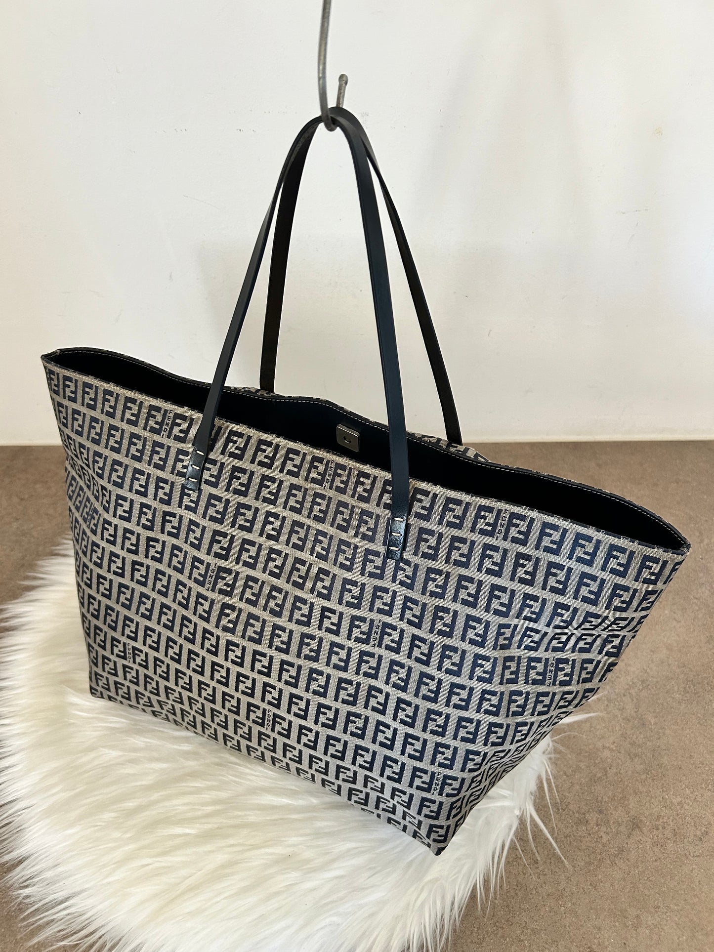 Fendi Roll Bag zucchino