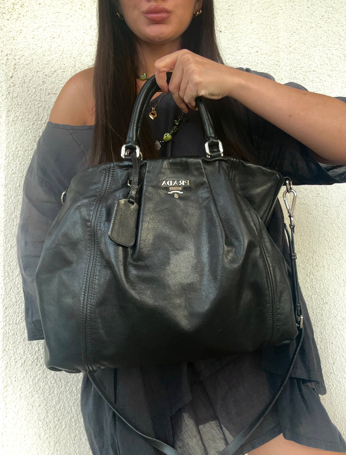Prada tote bag in pelle morbida nera