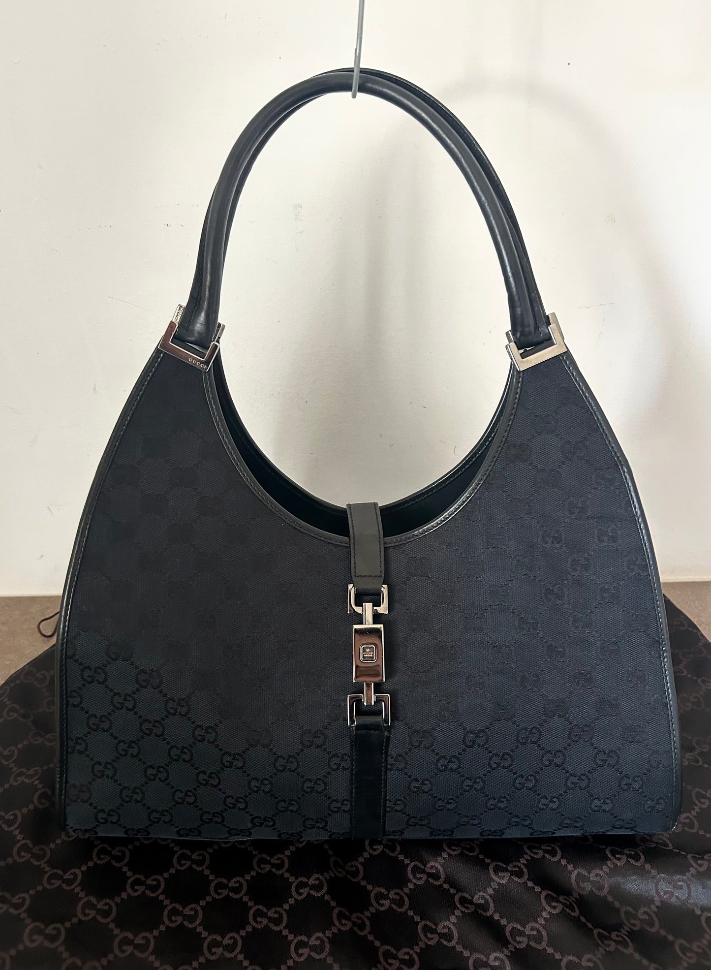 Gucci Jackie nera in monogram
