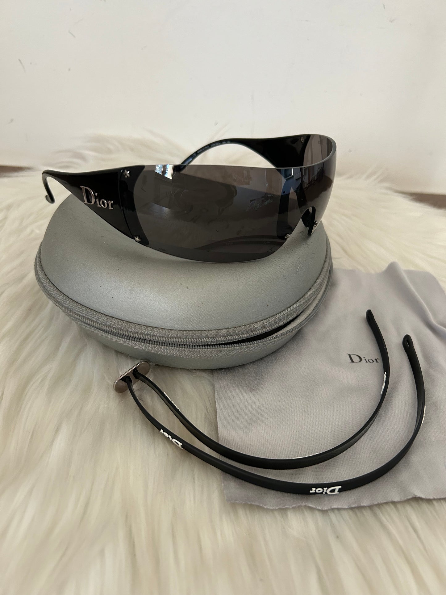 Occhiali Dior Ski 5 con aste nere e custodia vintage y2k