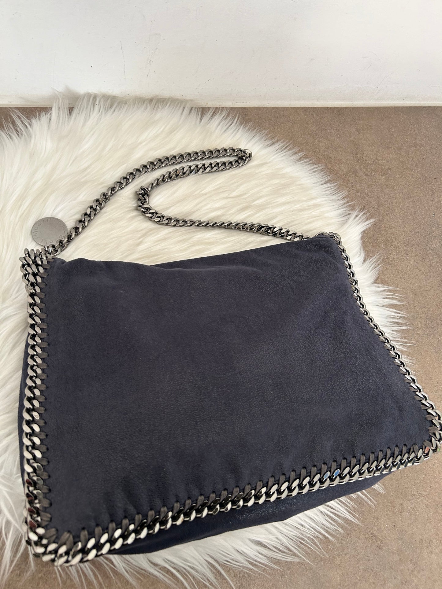 Falabella Stella McCartney ad una catena