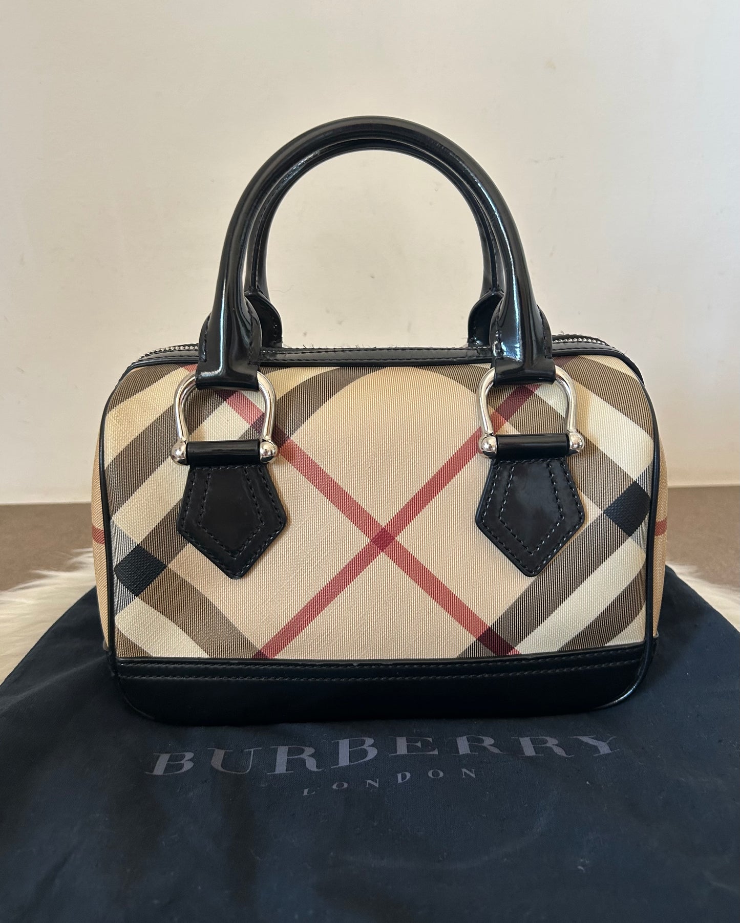 Burberry Bauletto in Check