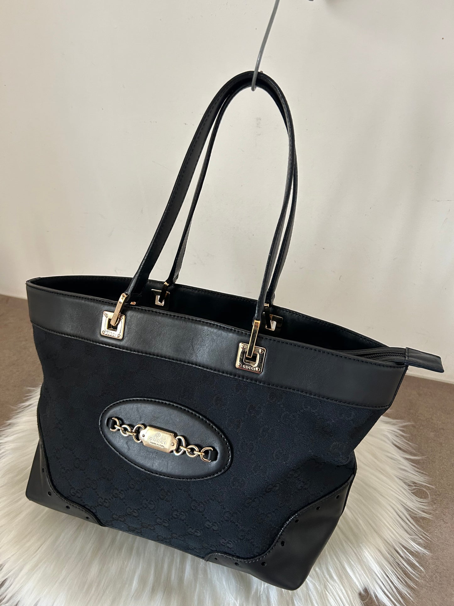 Gucci tote bag in pelle nera e monogram
