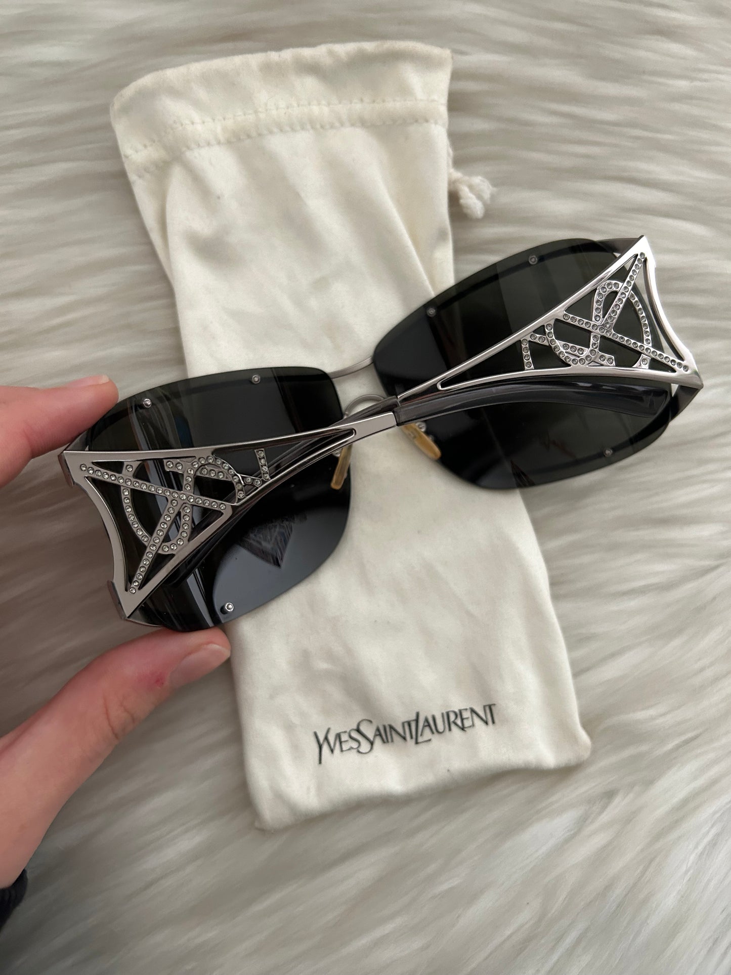 Yves Saint Laurent occhiali da sole con logo Swarovski