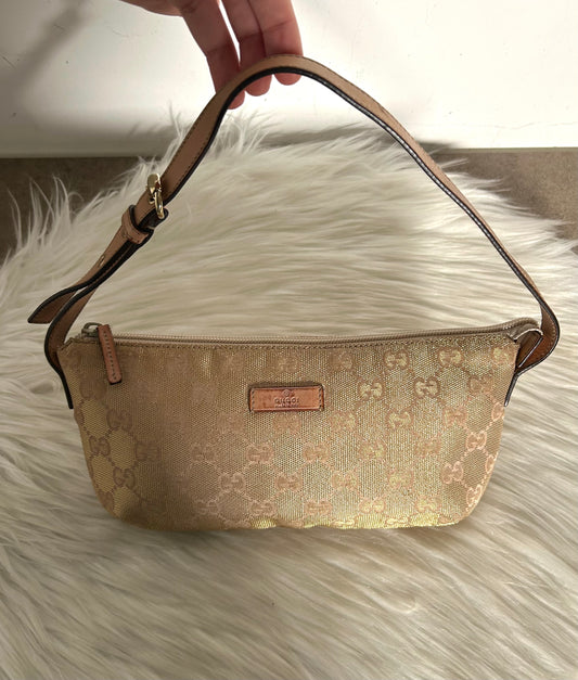 Gucci Pochette in monogram glitterata