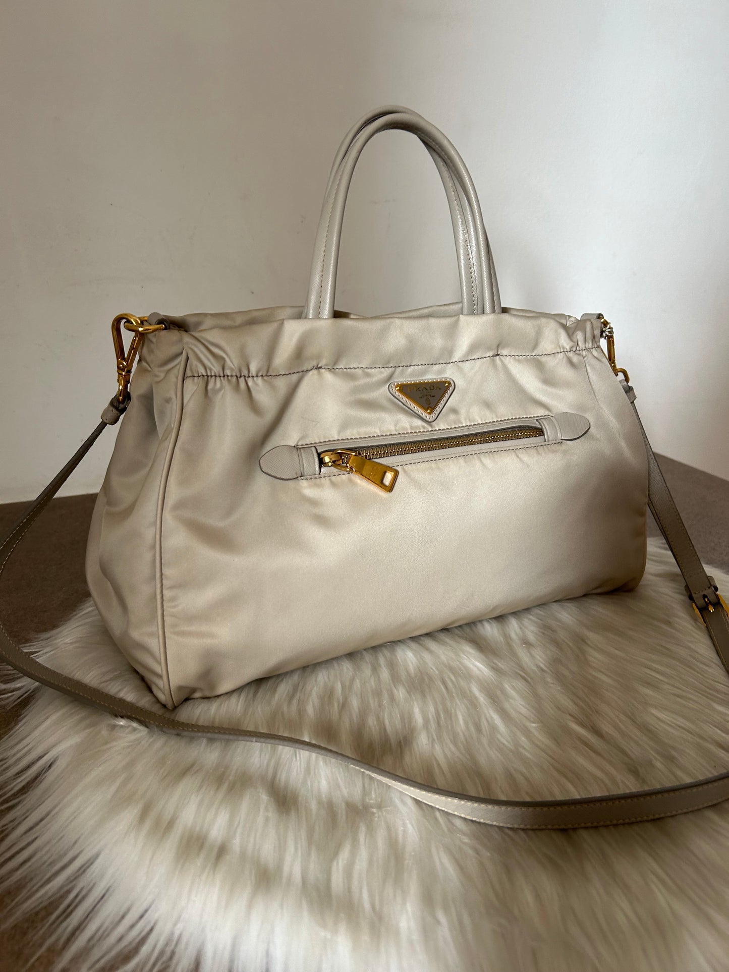 Prada tote beige con tracolla