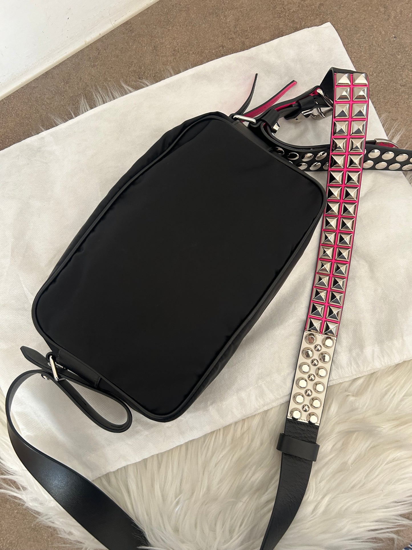 Prada Camera Bag in nylon e pelle con borchie - rarissima