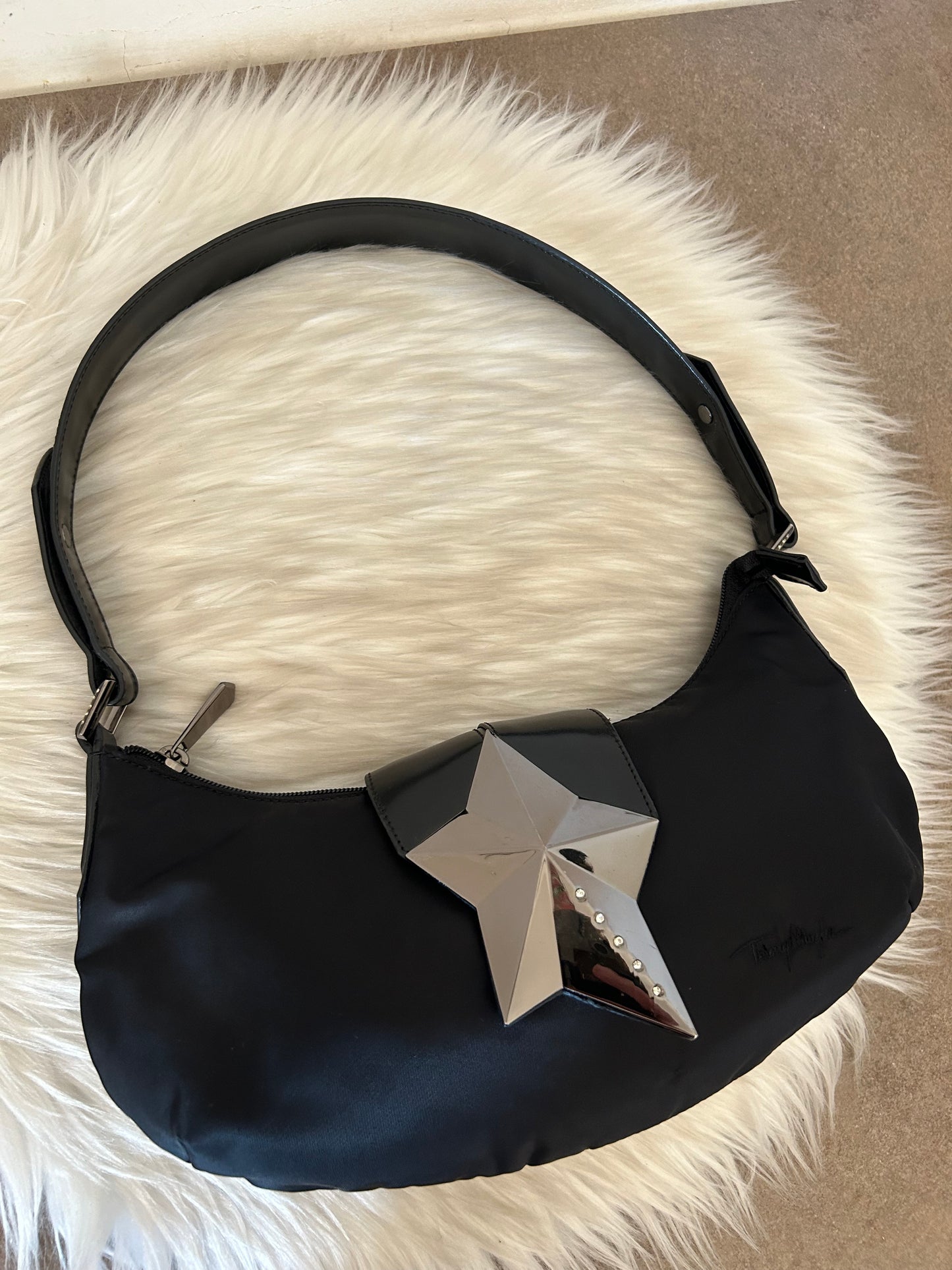 Thierry Mugler baguette nera