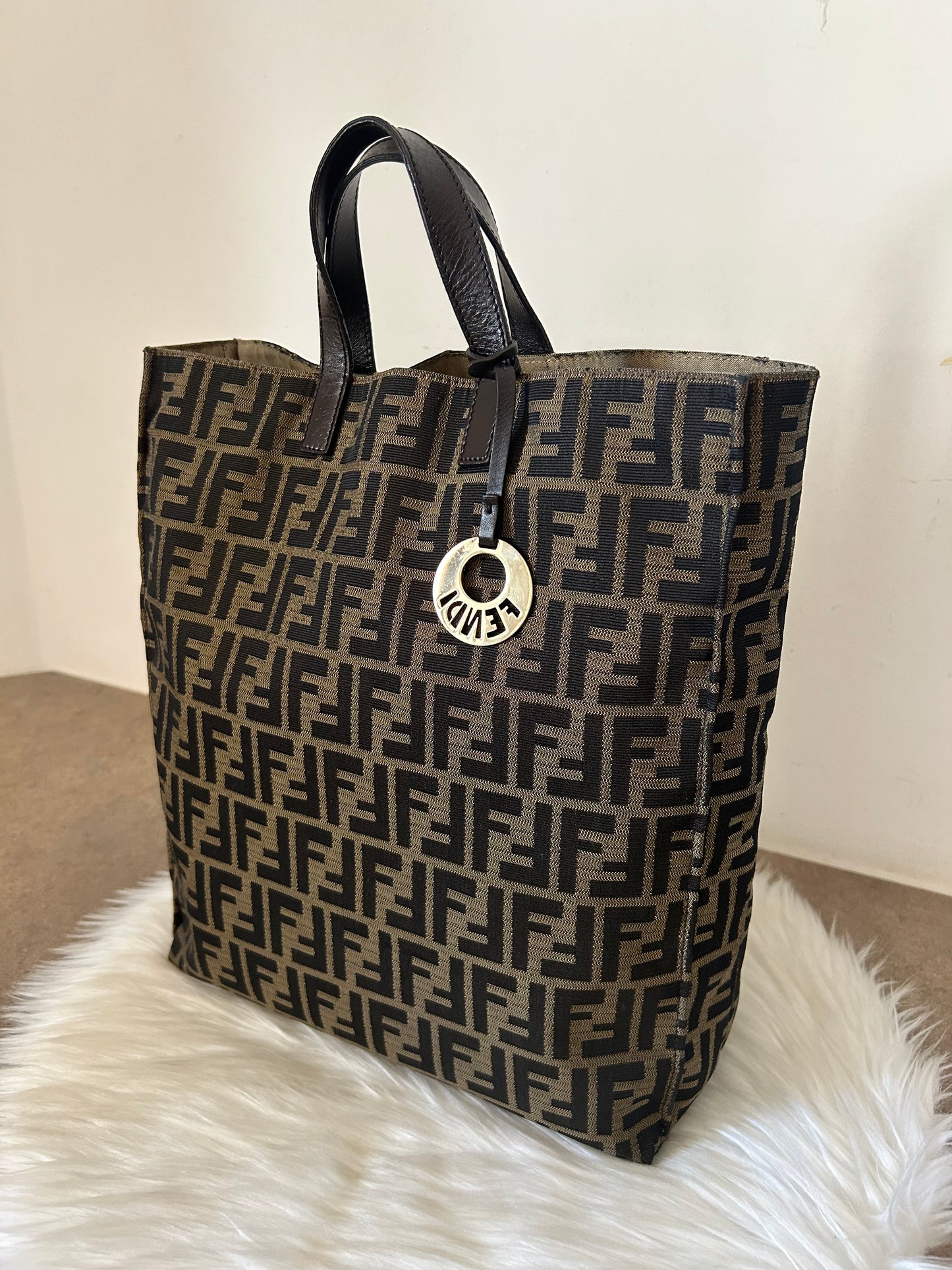 Fendi tote bag in monogram zucca