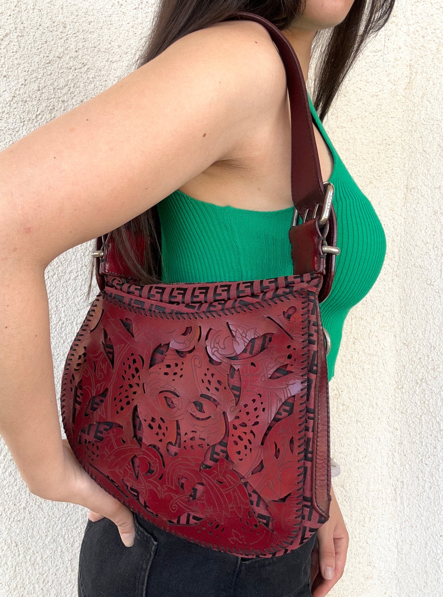 Fendi Oyster rarissima in pelle intagliata e monogram zucchino