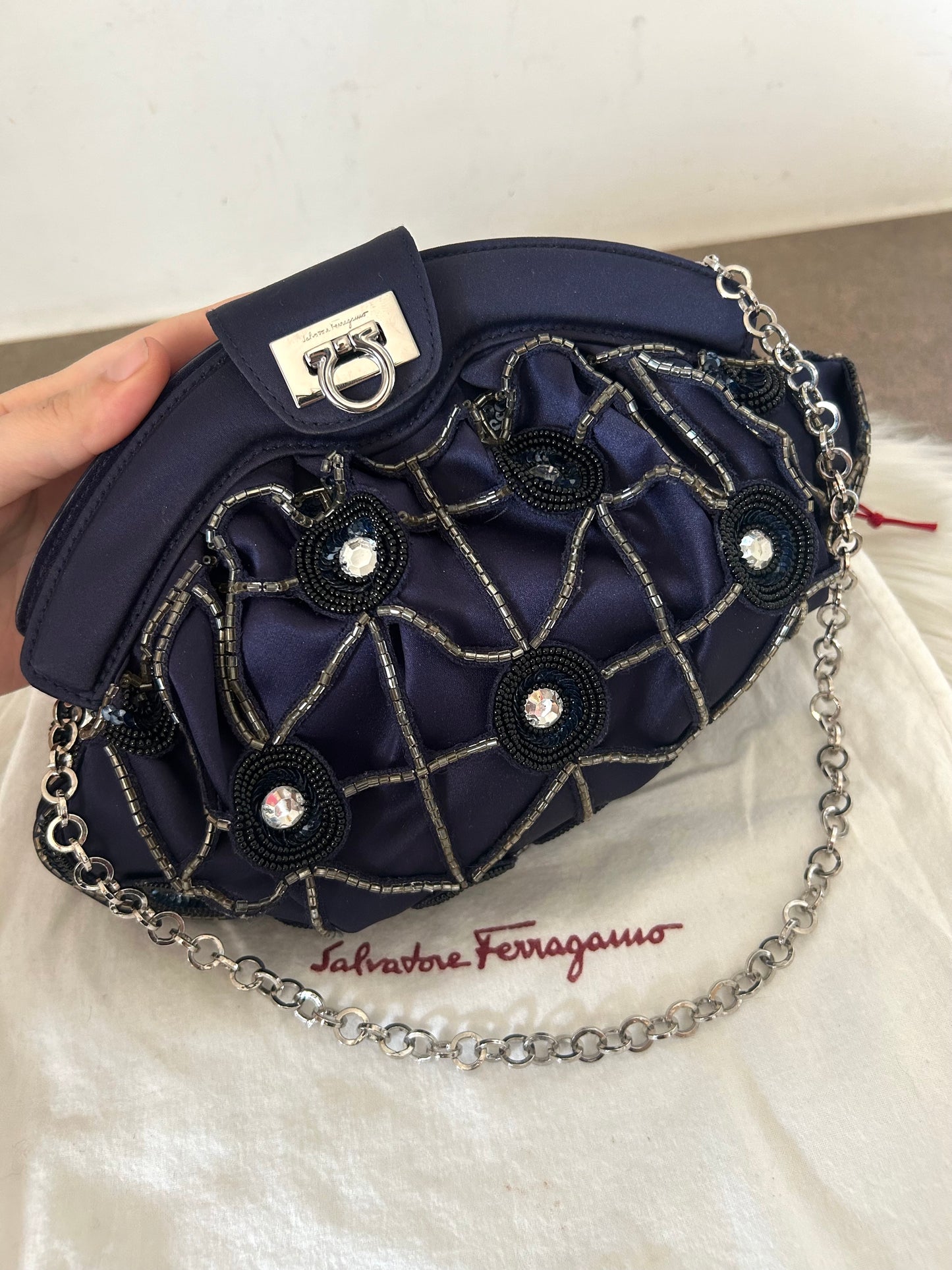 Pochette Salvatore Ferragamo in raso blu
