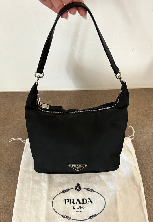 Prada baguette vintage in nylon