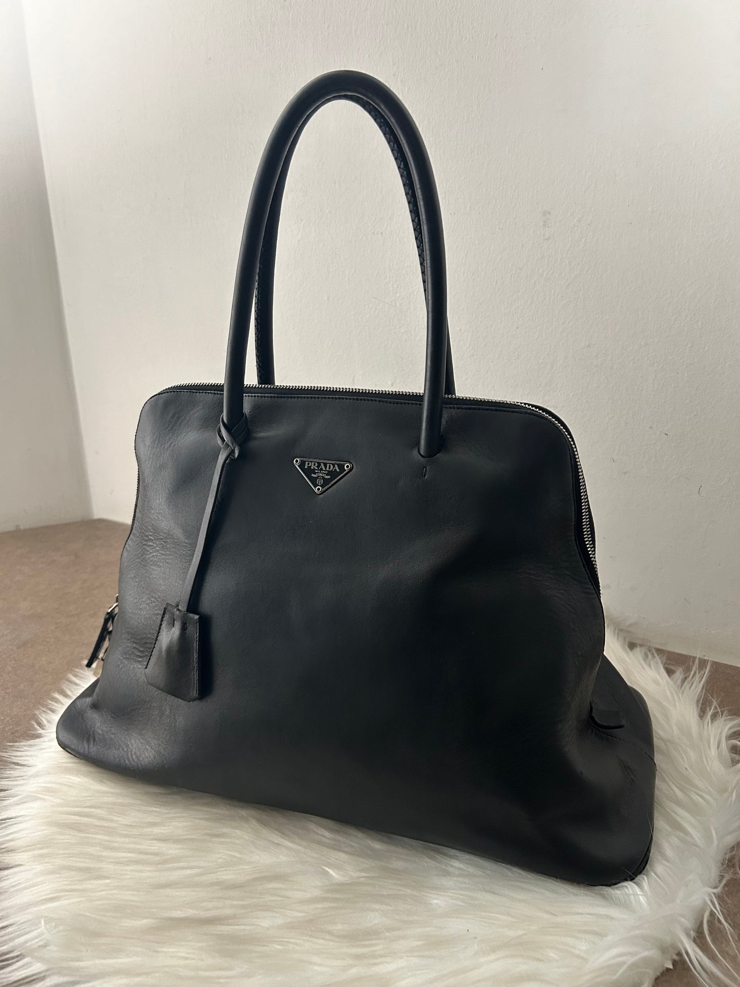 Prada Promenade in pelle nera