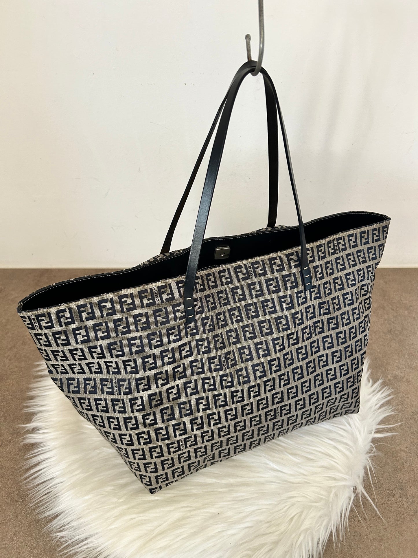 Fendi Roll Bag zucchino