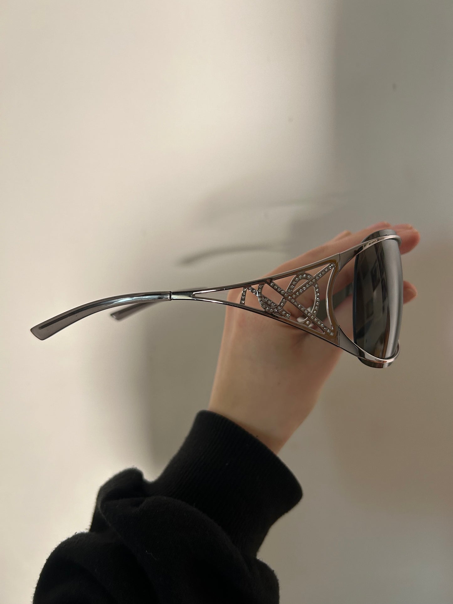 Yves Saint Laurent occhiali da sole con logo Swarovski