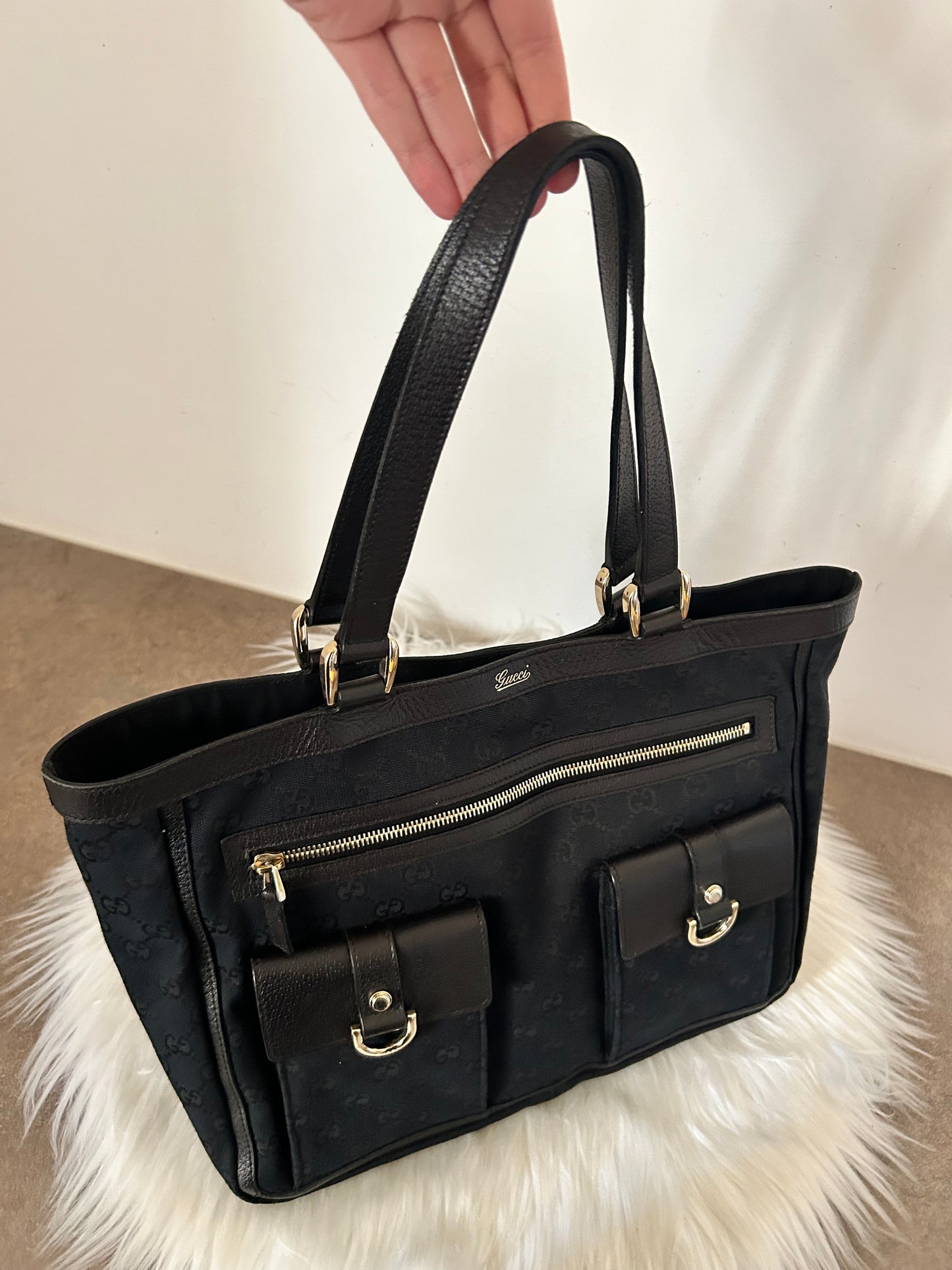 Gucci Multipocket in monogram nera