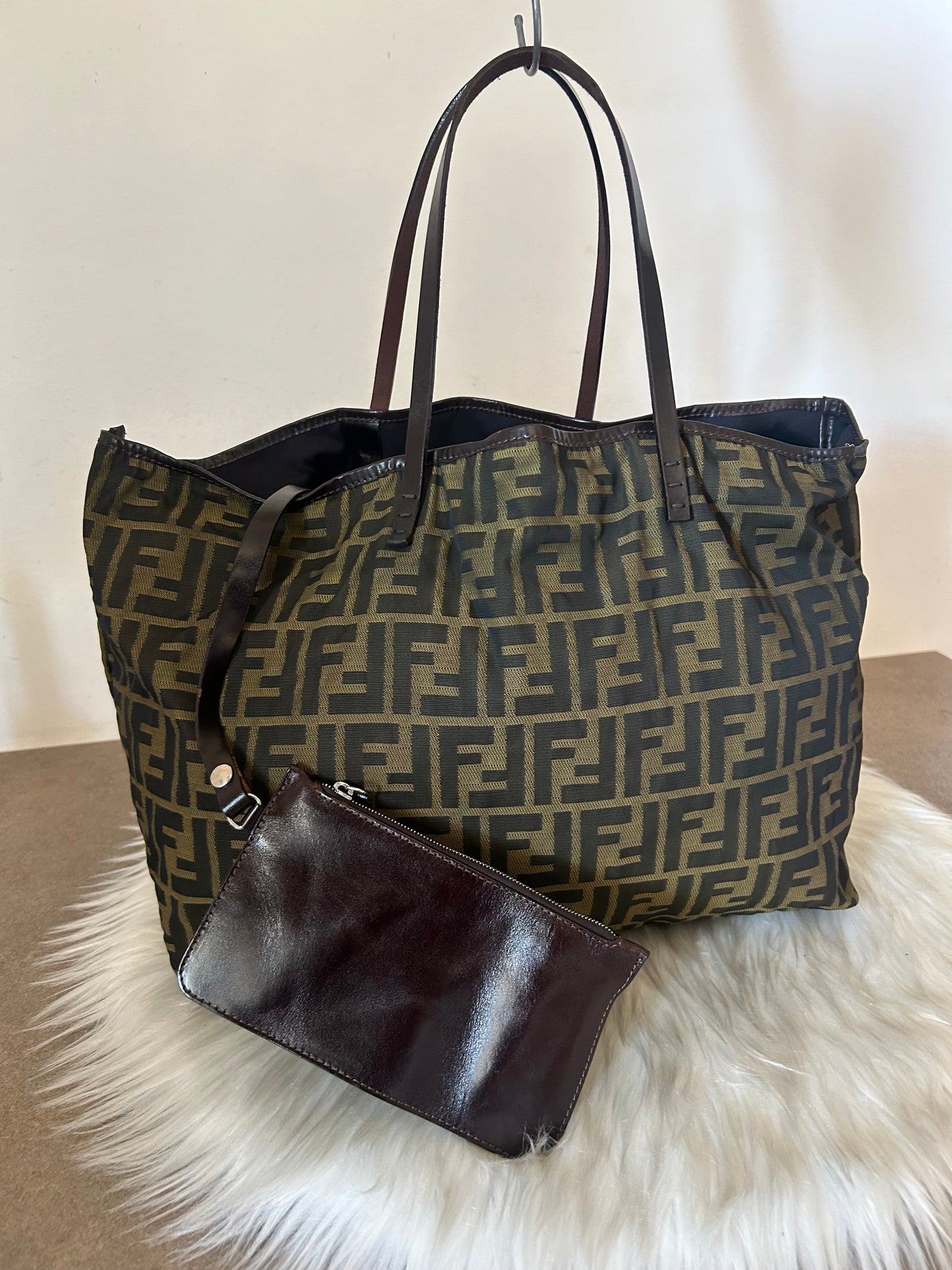 Fendi Roll Bag con pochette zucca