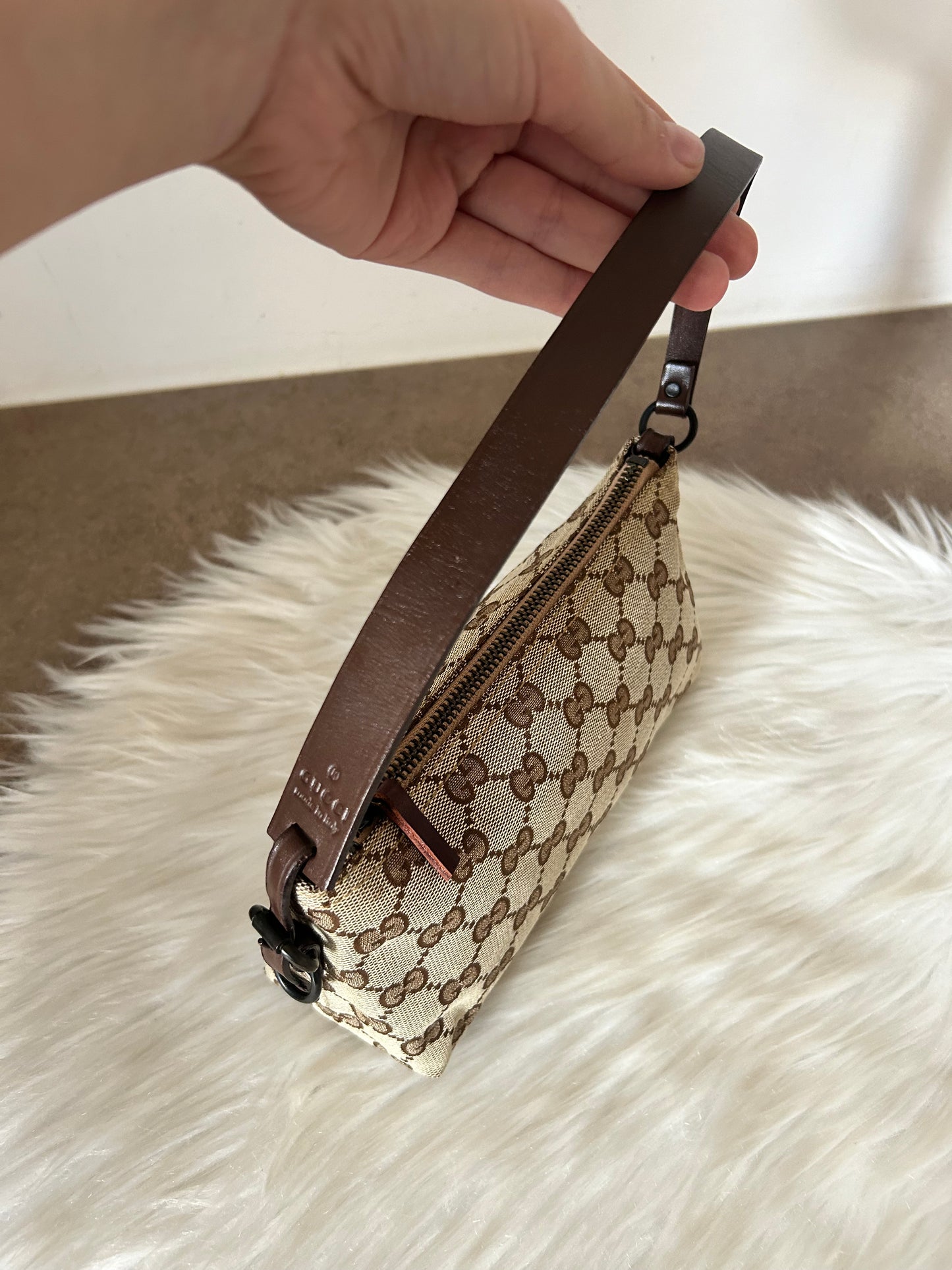 Gucci pochette in monogram