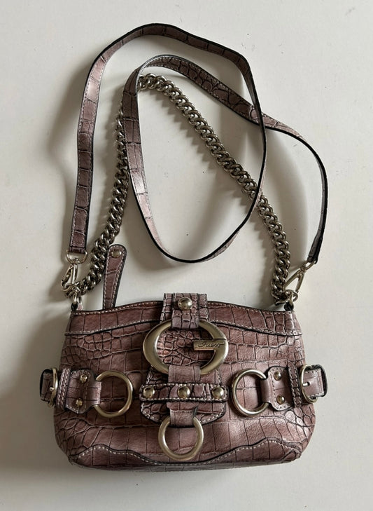 Guess in similpelle di coccodrillo viola