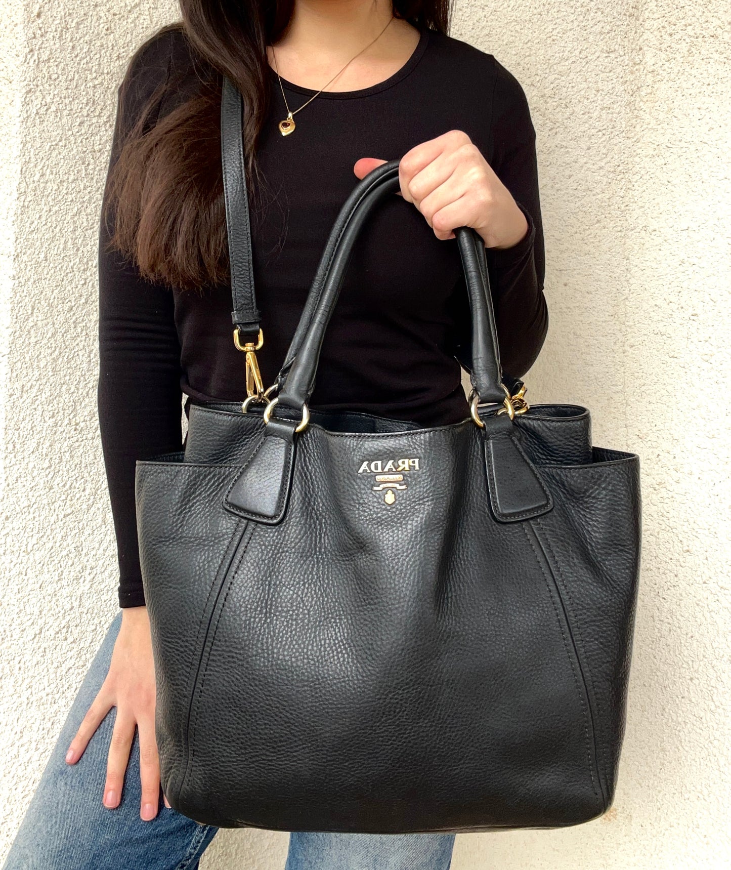 Prada tote in pelle nera