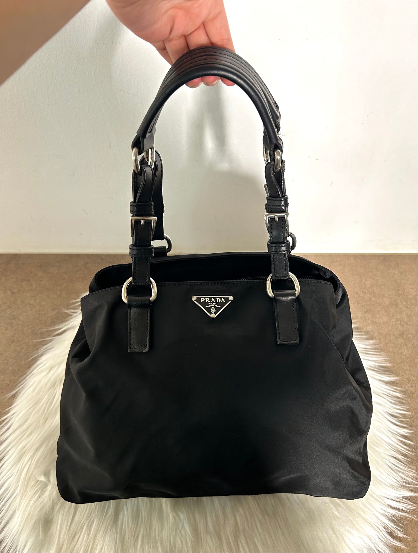 Prada mini tote in pelle e nylon