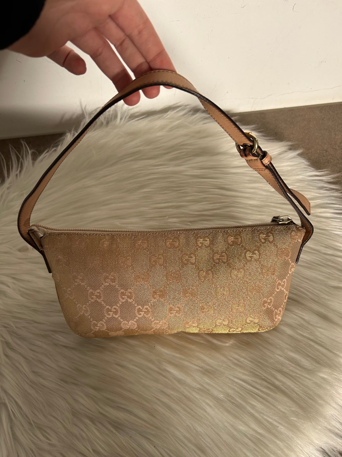 Gucci Pochette in monogram glitterata