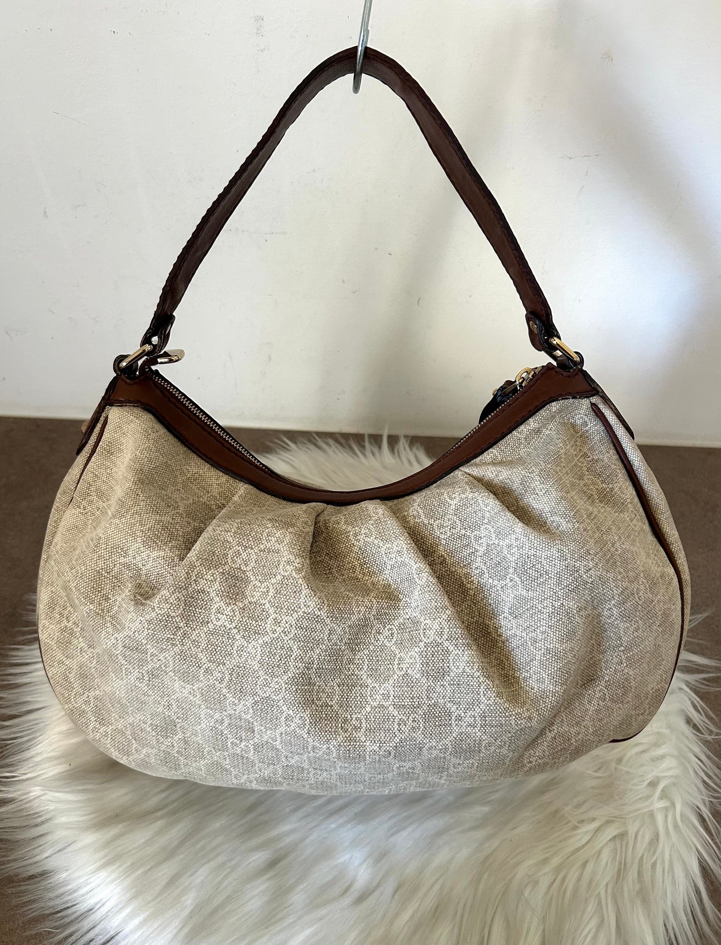 Gucci Suckey in monogram