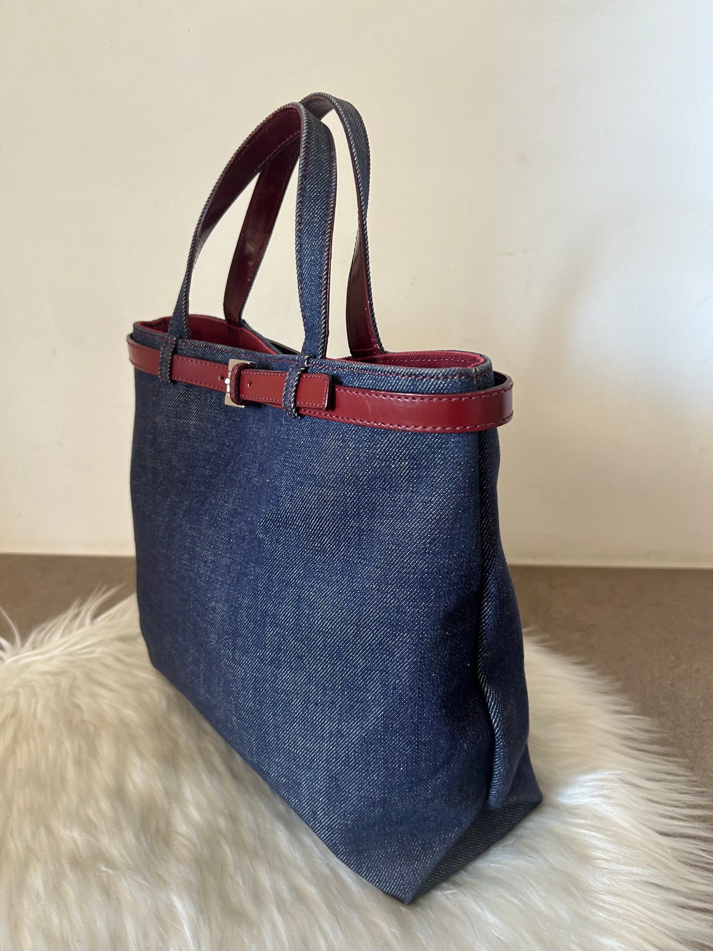 Burberry mini tote in denim - edizione limitata