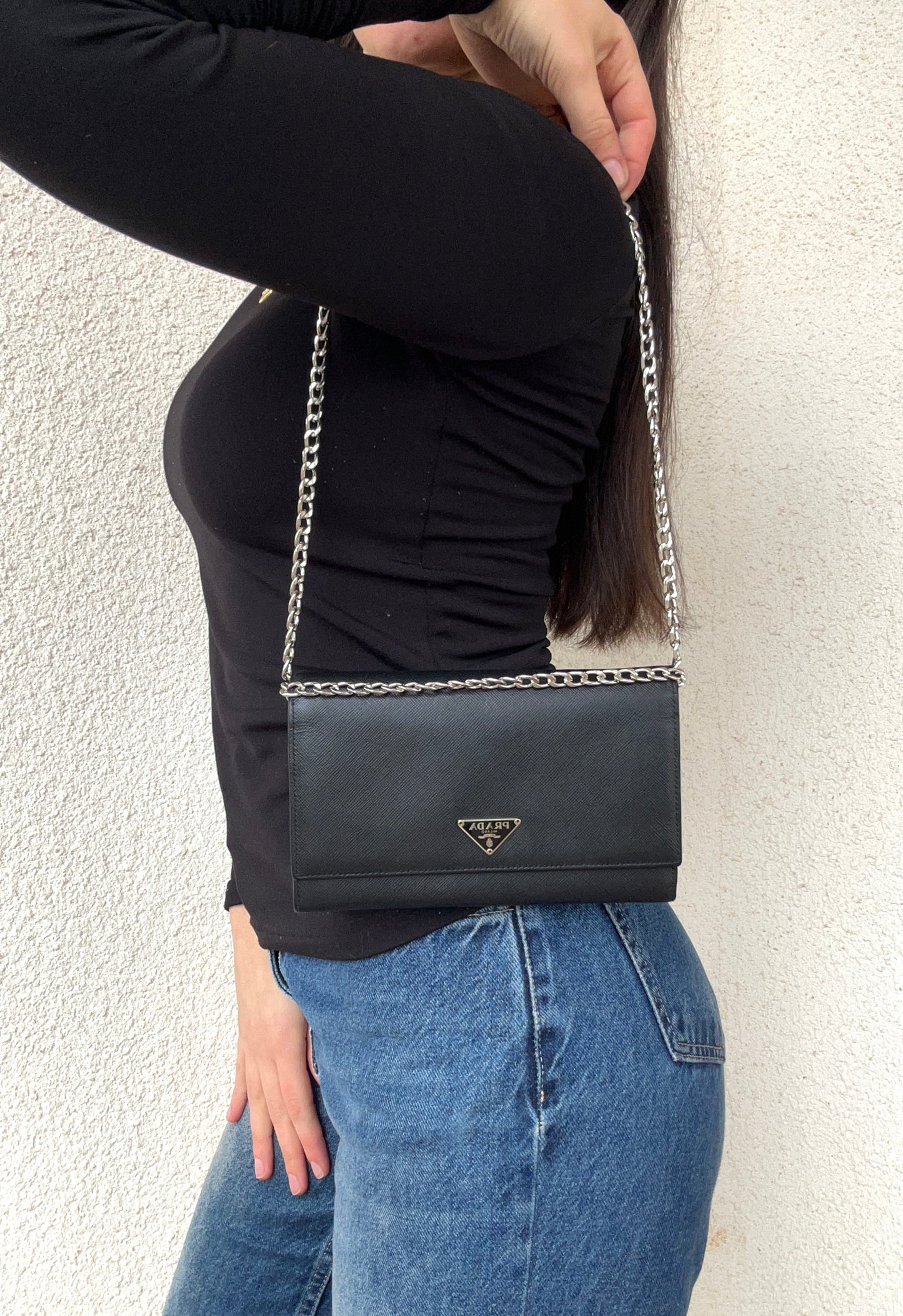 Prada Wallet on Chain