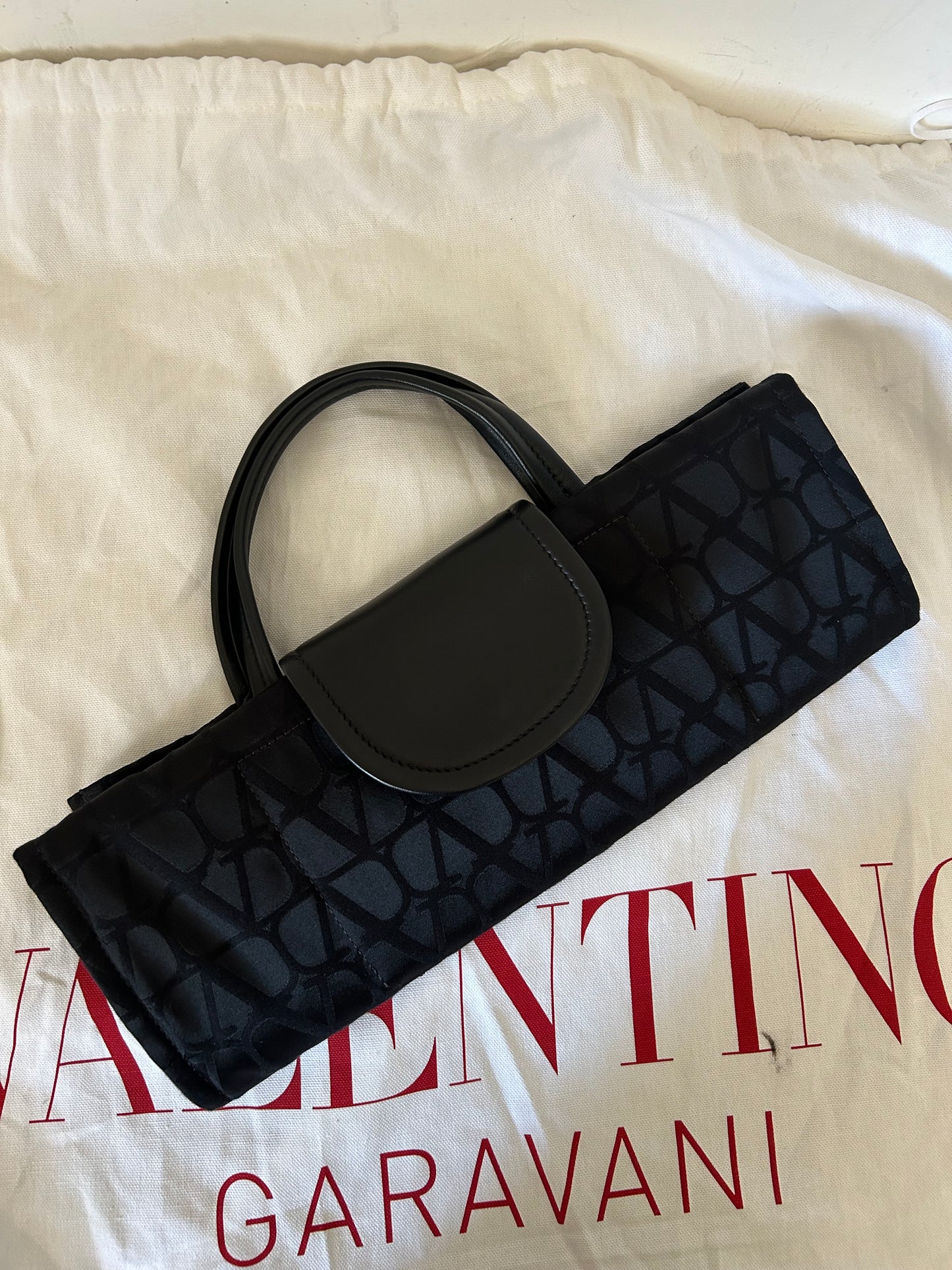 Tote Valentino Garavani logata con dust bag