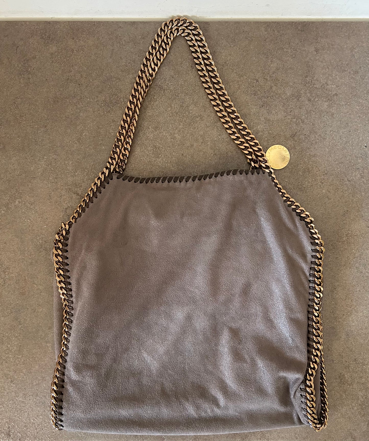 Falabella Stella McCartney beige con catene oro