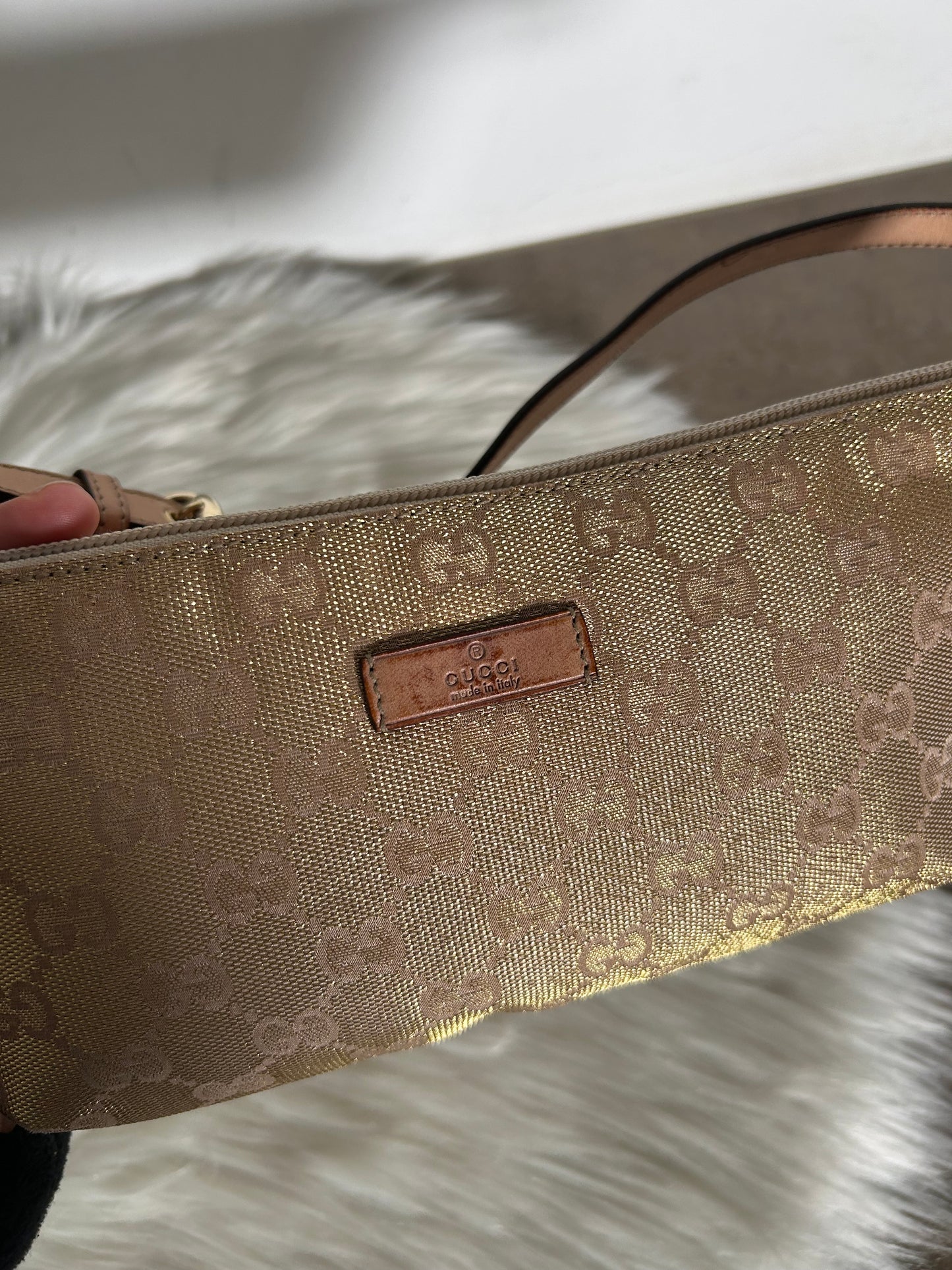 Gucci Pochette in monogram glitterata