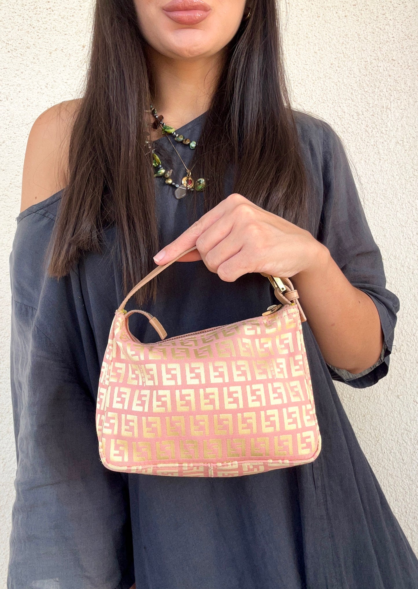 Fendi baguette rosa e panna in monogram zucchino