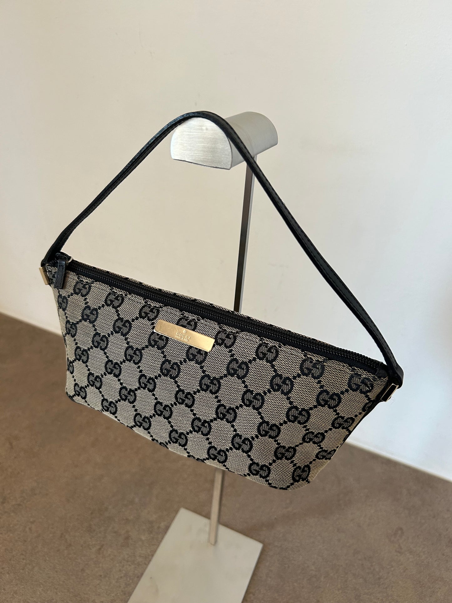 Gucci Boat in monogram