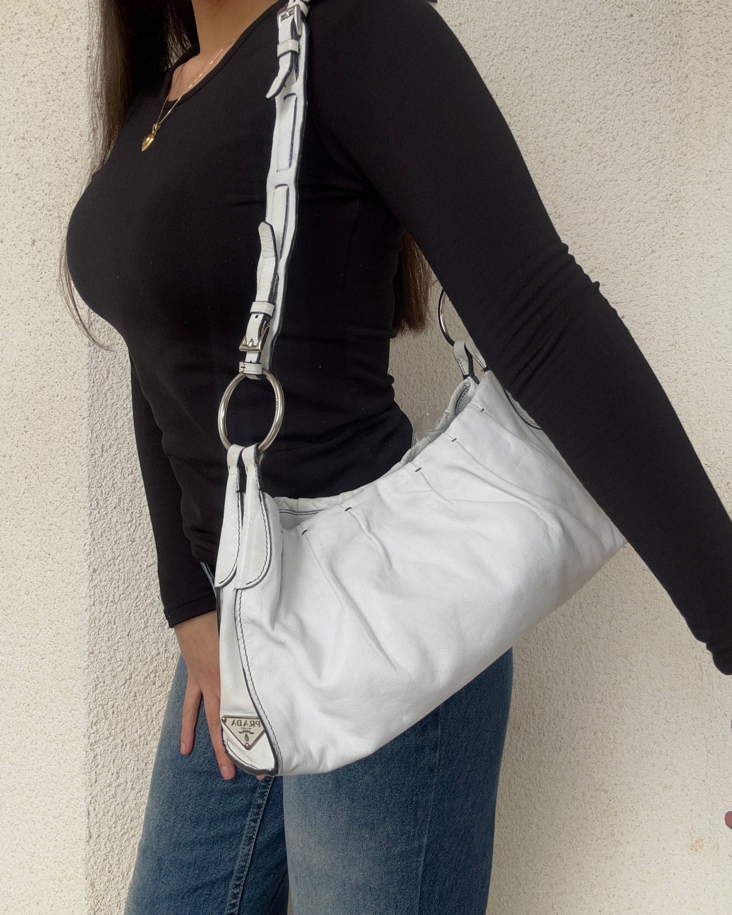 Prada baguette in pelle bianca
