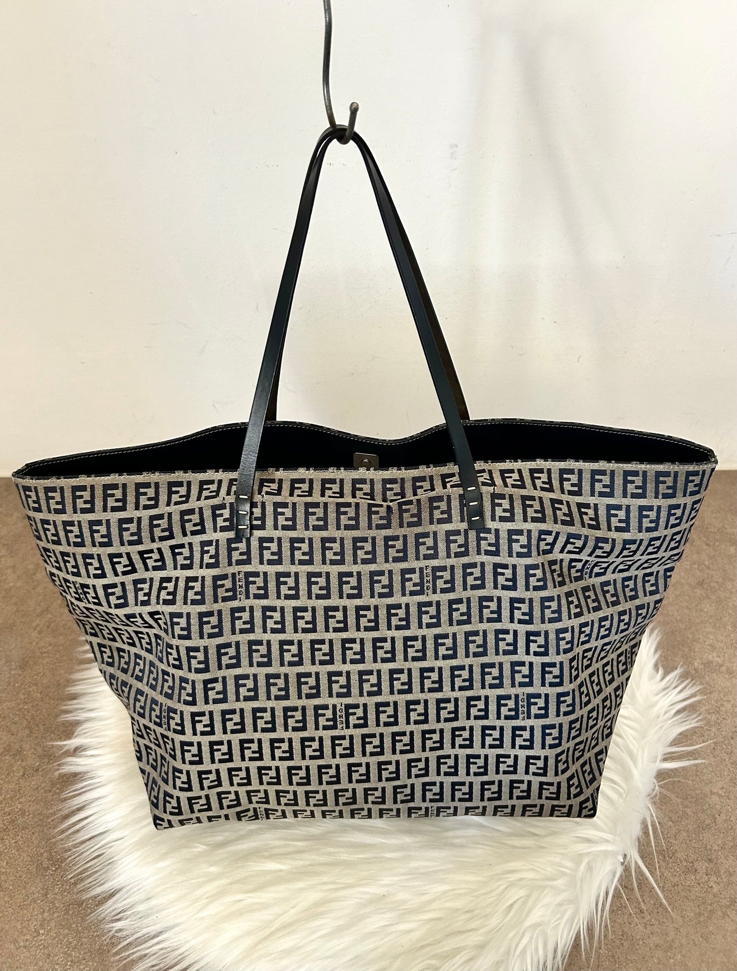 Fendi Roll Bag zucchino