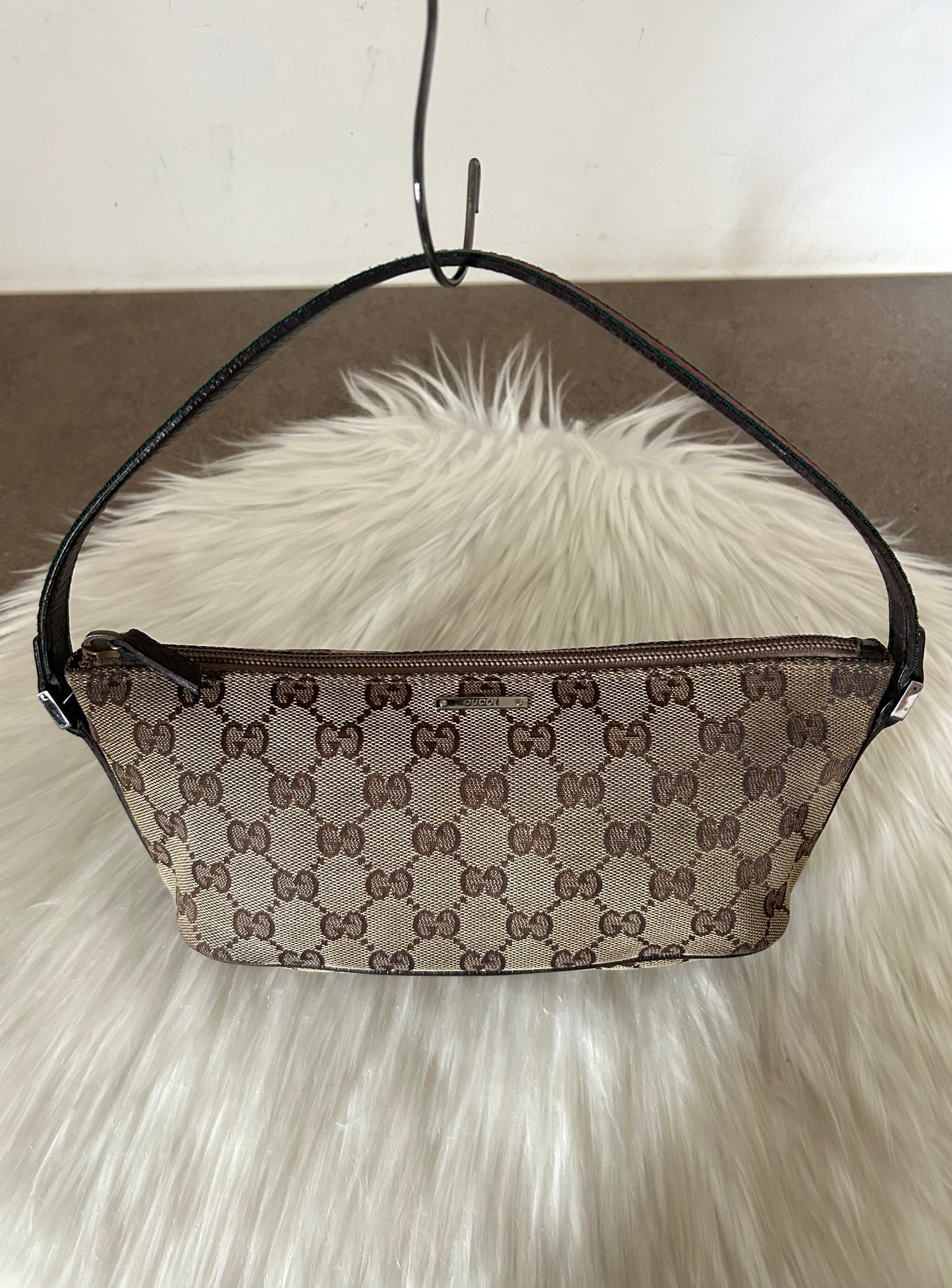 Gucci Boat in monogram