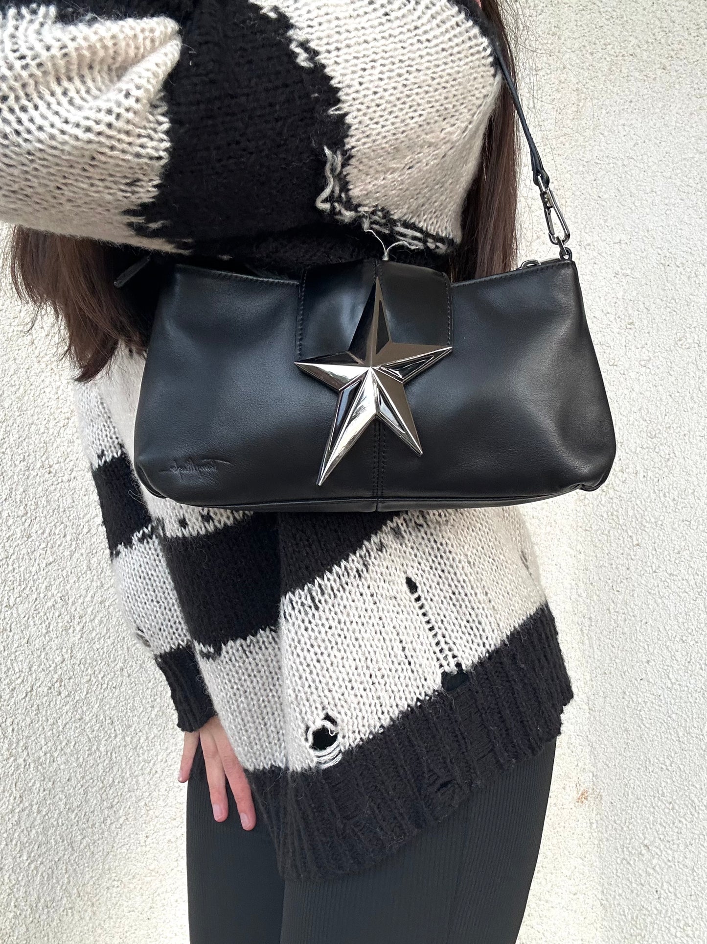 Baguette Thierry Mugler in pelle nera